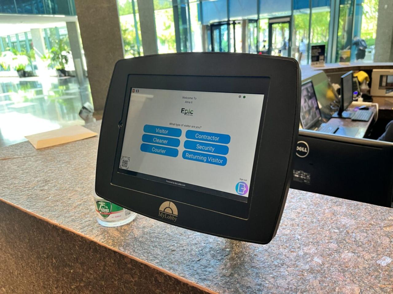 Electronic visitor sign in system